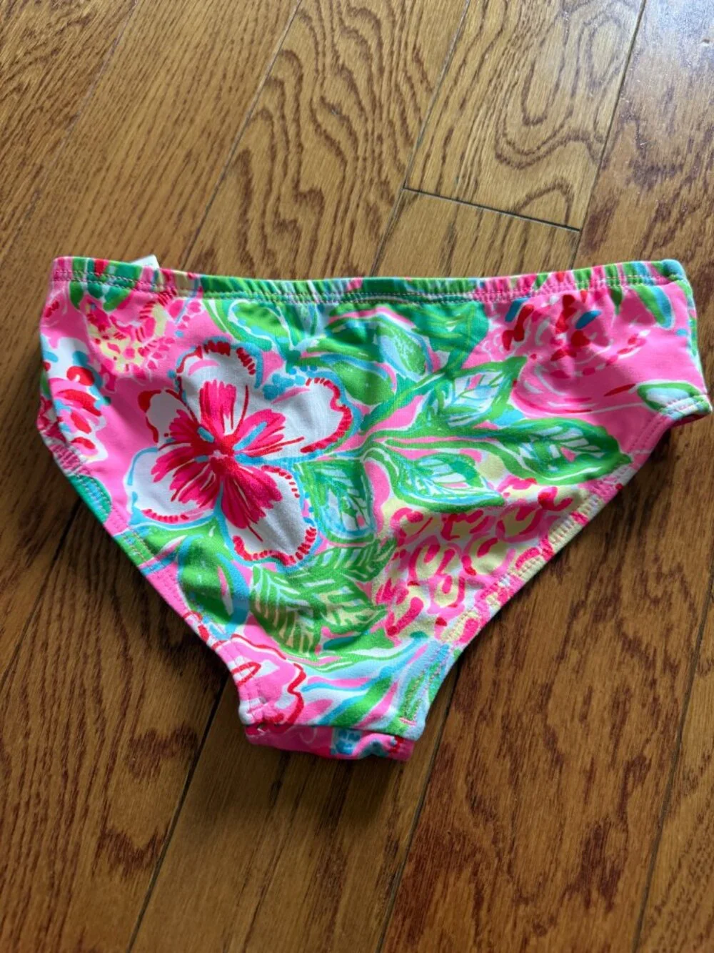 Lilly Pulitzer used good